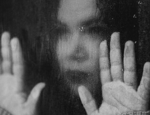 «ΕΡΑΣΜΟΣ»: Η Σιωπή που Καίει. Ας σβήσουμε τη φωτιά της αδιαφορίας κατά της βίας!