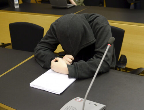 «Σιωπηλά σπίτια και παιδιά χωρίς στόχο»: Ο υπαστυνόμος Λάζαρος Γρηγοριάδης μιλά για τη βία των ανηλίκων